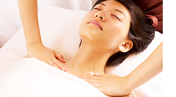 デコルテトリートメント